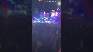 Shy Away by Twenty One Pilots live in Tampa Florida (one of the best screams!) #twentyonepilots