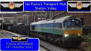 Trains at Walsall railway station (18/10/2021)