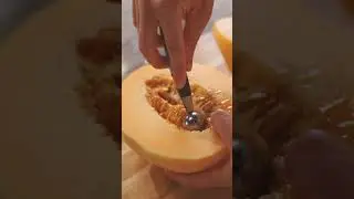 Cantaloupe in a roll cake is unexpectedly delicious