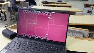 Noob dies on 49% in Stereo Madness