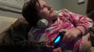 abdl gaming and chilling