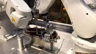 Keen UNEEKBOT - Robot Shoe Maker