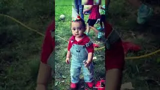 Elmo Pi&ntilde;ata is bigger than birthday boy😆