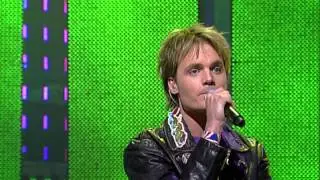 Christon singing 
