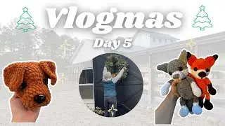 Vlogmas, день 5! ~Рождественские заказы, уборка амбара, развешивание украшений и вязание крючком!~