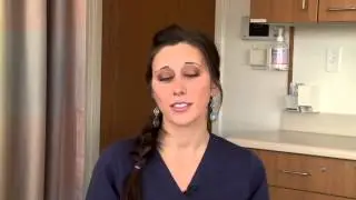 I'm not pregnant, but I feel pain like round ligament pain when I stand up. What's going on?