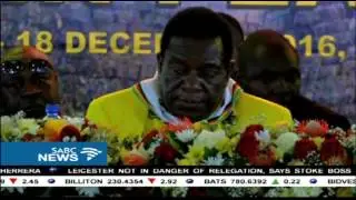 Mugabe issues expulsion warning to those calling him to resign