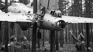 B-17 Tail Gunner Falls 4 Miles With No Parachute &ndash; And Refuses to Stop Fighting