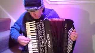 Slender Rowan Tree (Тонкая Рябина) Russian folk song, Fantini cassotto accordion