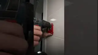 Процесс установки сигнализационной кнопки предупреждения пожара
