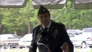 Brown pays Tribute at Memorial Day Service