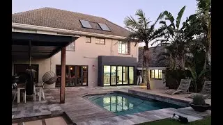 3 Bedroom House For Sale in Nahoon Beach, East London.