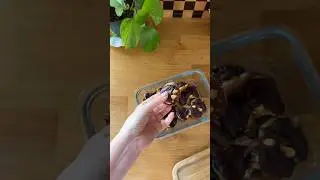 Cette alternative au Snickers va te r&eacute;galer ! 🤤🥜 #recette #recettesfaciles #healthyfood #famille
