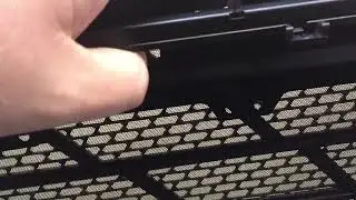 How to remove top panel from Corsair 900D case