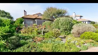 Langebaan Country Estate - Fairway frontage 3-Bedroom Home With Landscaped Garden