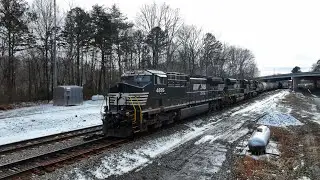 Norfolk Southern 168 heads Northbound in Oneida Tennessee  