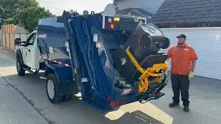 City of Long Beach Ford Mini New Way RL on Tight Alley Trash