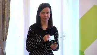 Nemline&aacute;ris mikroszk&oacute;pia alkalmaz&aacute;sa a bőrgy&oacute;gy&aacute;szatban Haluszka D&oacute;ra,