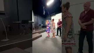 Knee & back pain healed by Jesus - Julie Mellor Prayer