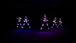 Futuristische LED Basketball Dunk Show | High-Tech Event-Entertainment