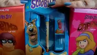 Comparing the Scooby Doo Glamlite Lip Kits