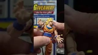 NYCC 2025: SH Figuarts Игры начинаются! Супер Сайян Гоку 3.0 в руках!