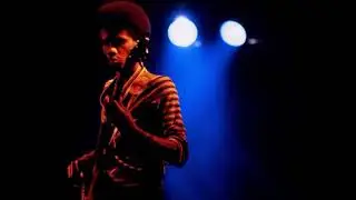 Alphonso Johnson - Bass Solo Jam (live in 1973)