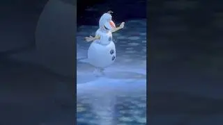 &ldquo;I&rsquo;m Olaf and I Like Warm Hugs!&rdquo; | Frozen&rsquo;s Cutest Disney on Ice Moment