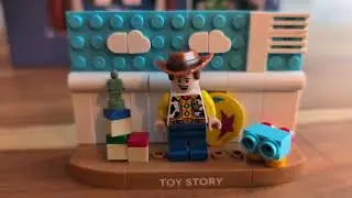 Ultra Quick Look LEGO 40774 Disney Classic Series TV GWP