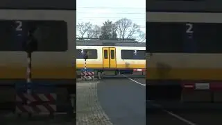 Old sprinter #sgmm #trains #railroadcrossing #train #countries #publictransport #railway #nostalgia