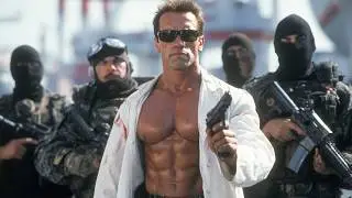 Action Movie | Hitman Poses as Doctor to Kill Cop，Female Detective Hunts Him to a Port Gunfight!