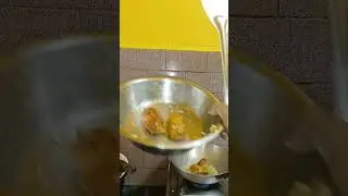 গরম ভাতের সাথে জমিয়ে খাও ডিমের কোফতা কারি।