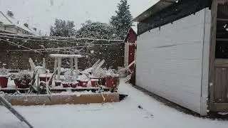 London Snow Falls( 2021)