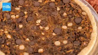 Тройной шоколадный пирог с пеканом и корочкой из песочного печенья