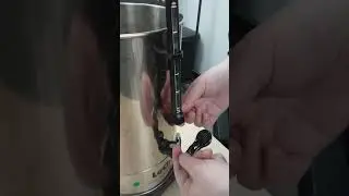 instructions on how to install the blue gasket to block the water gauge