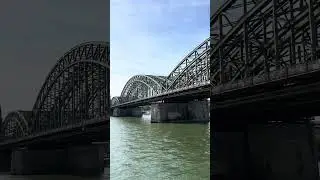 K&ouml;lner Holzbr&uuml;cke#k&ouml;ln #travel #k&ouml;lnerdom #rheine #entdecken #reise #wundersand #sunset #train