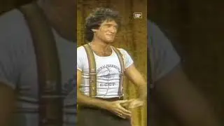 Robin Williams&rsquo; impression of a Romanian gymnast #shorts #comedy #standup