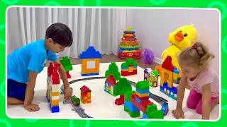 Emir&Ela - Built a City for Thomas and Percy and It's SO FUN!