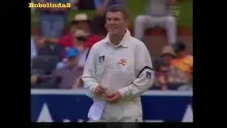 Stuart MacGill FIRST OVER IN TEST CRICKET