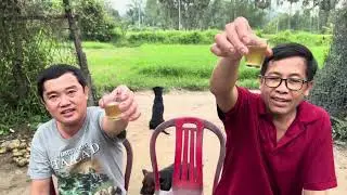 Cá trê đồng & sò Long nướng,mời cả nhà sương sương với mấy anh em nhé…