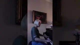 Candace Evans Performs Autumn Leaves