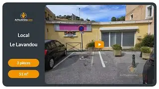 Location Local &agrave; LE LAVANDOU - 1.000  /mois&euro;