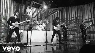 Foo Fighters - White Limo (Live on Letterman)