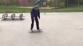 Nosegrind 360 inwardheel hook flip @briguy_bin 📹: @mommyparts | Shralpin Skateboarding