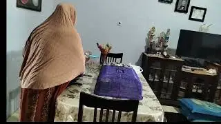 RUTINITAS SETIAP HARI SERTA MEMBERSIHKAN RUMPUT DITAMAN KECILKU