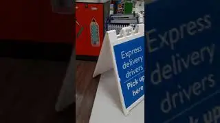 GIANT Walmart pickup kiosk and locker area