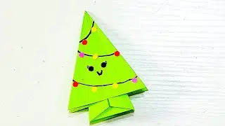 DIY Christmas Tree Origami Craft #trending #diy #craft #origamitree (@PushpaArtsCrafts)