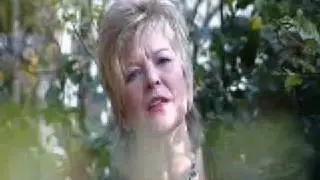Monique - Ik wil nog een keer bij je schuilen