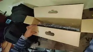 Dell D1918H model monitor unboxing