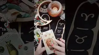 The week ahead tarot reading #tarotshorts #tarotreading #weekaheadreading #weekaheadtarot